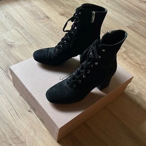 Gianvitto Rossi Lace Up Boots - 38.5